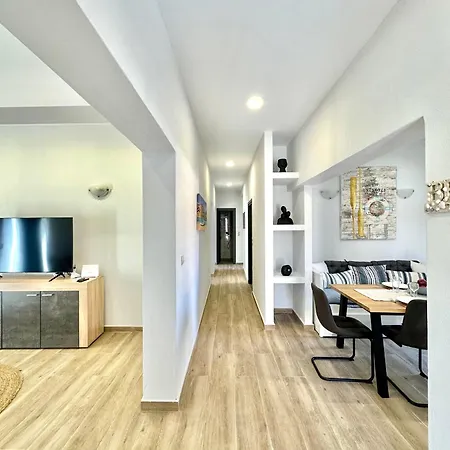 Apartment Exquisite 4-bedroom Prestige Rhodes City