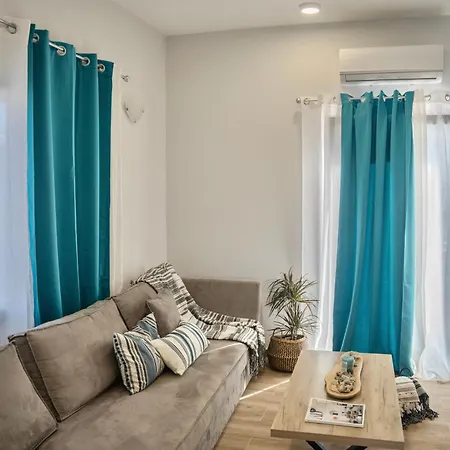 Apartment Exquisite 4-bedroom Prestige Rhodes City