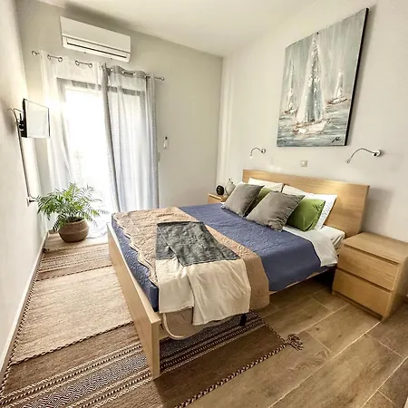 Exquisite 4-bedroom Prestige Apartment Rhodes City